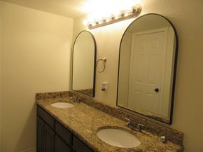 7522  Holly Hill Drive  18, Dallas Texas 75231