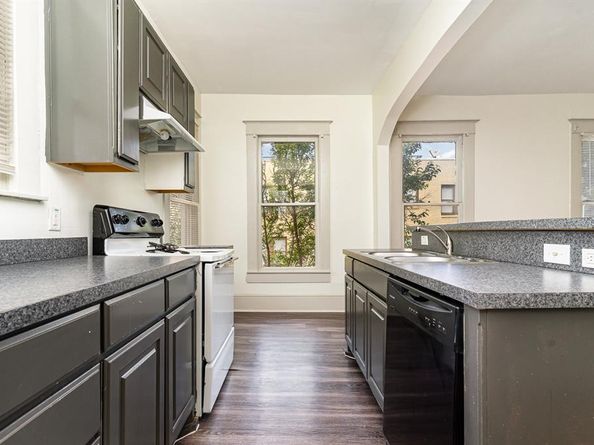 1230  Kings Highway , Dallas Texas 75208