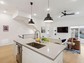 1507 N Garrett Avenue  201, Dallas Texas 75206