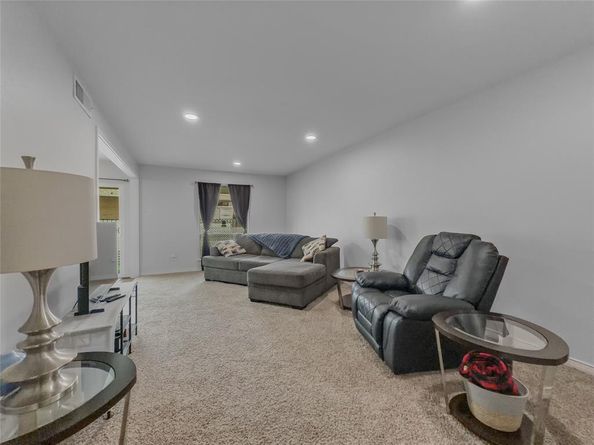 15922  Club Crest Drive  2107, Dallas Texas 75248