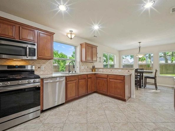 9304  Leesburg Court , McKinney Texas 75071