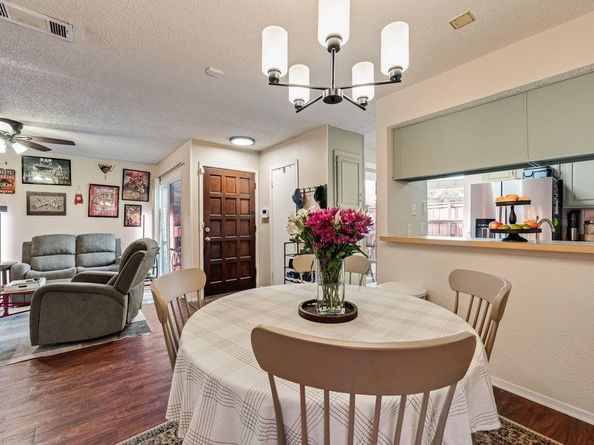 4273  Madera Road  4, Irving Texas 75038
