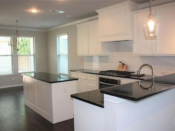 2609  Mccart Avenue , Fort Worth Texas 76110