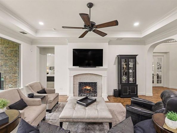 1241  Blue Lake Boulevard , Arlington Texas 76005