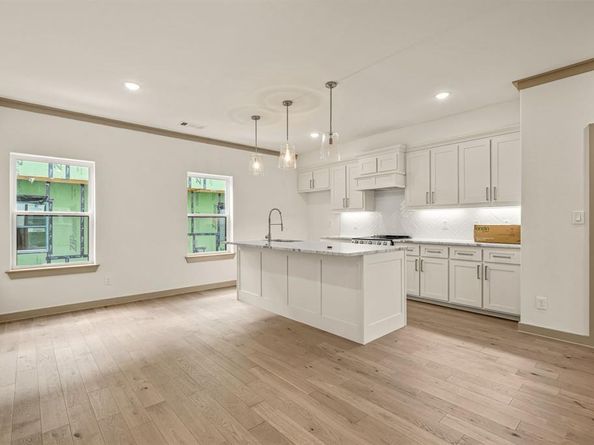 304  Golden Bell Lane , Fort Worth Texas 76107