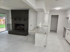 1838  Oak Hill Circle , Dallas Texas 75217