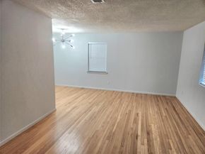 1838  Oak Hill Circle , Dallas Texas 75217