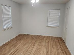 1838  Oak Hill Circle , Dallas Texas 75217