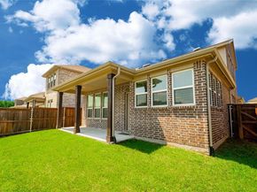 9828  Michael Irvin Street , Irving Texas 75063