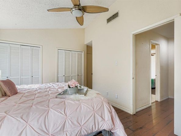 1306  Maplewood Drive , Lewisville Texas 75067
