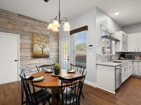 1817  Meadow Ridge Drive , Flower Mound Texas 75028