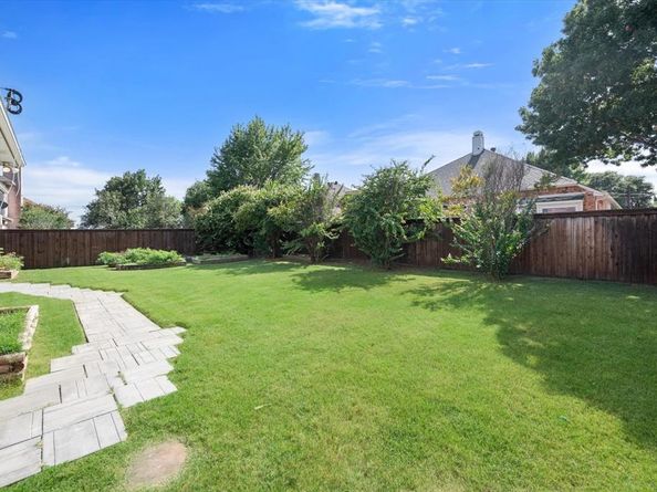 1817  Meadow Ridge Drive , Flower Mound Texas 75028