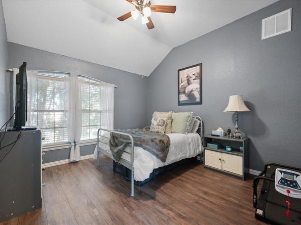 1817  Meadow Ridge Drive , Flower Mound Texas 75028