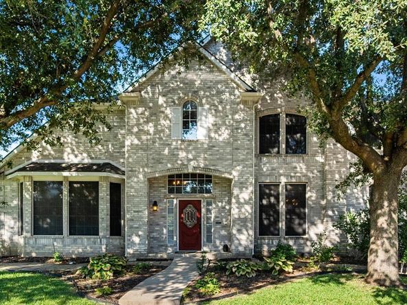 1817  Meadow Ridge Drive , Flower Mound Texas 75028
