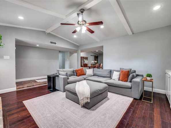 10927  Middle Knoll Drive , Dallas Texas 75238
