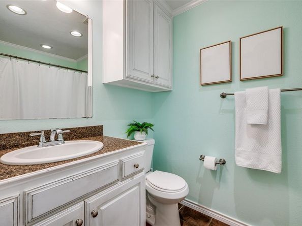 10927  Middle Knoll Drive , Dallas Texas 75238