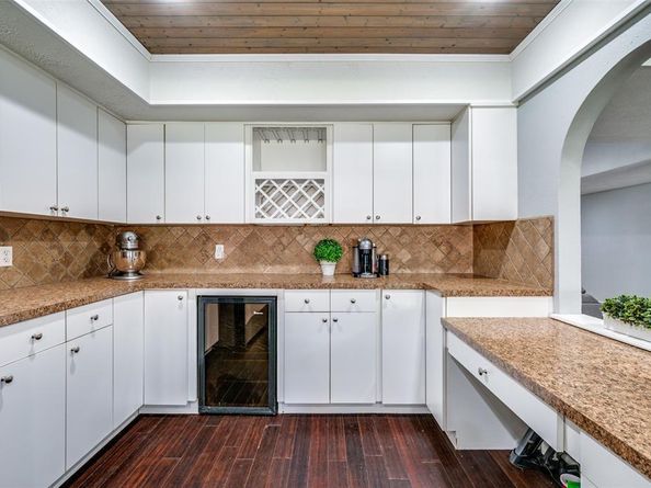 10927  Middle Knoll Drive , Dallas Texas 75238