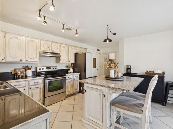 105  Melody Lane , Hickory Creek Texas 75065