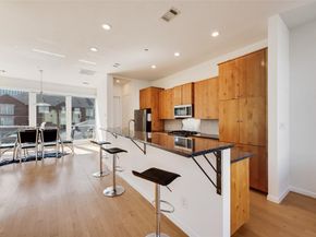 959 W Bluff Street  105, Fort Worth Texas 76102