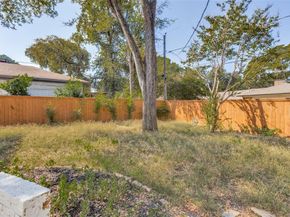 5837  Clendenin Avenue , Dallas Texas 75228