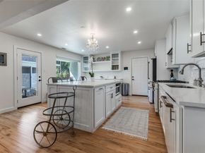 5837  Clendenin Avenue , Dallas Texas 75228
