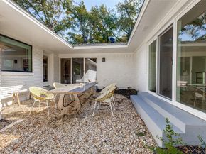 5837  Clendenin Avenue , Dallas Texas 75228