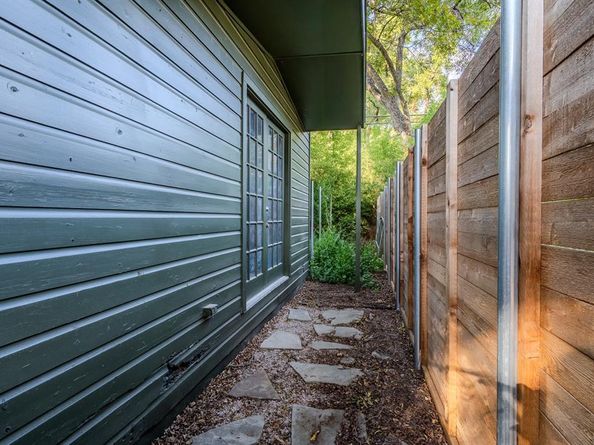 8571  Eustis Avenue , Dallas Texas 75218