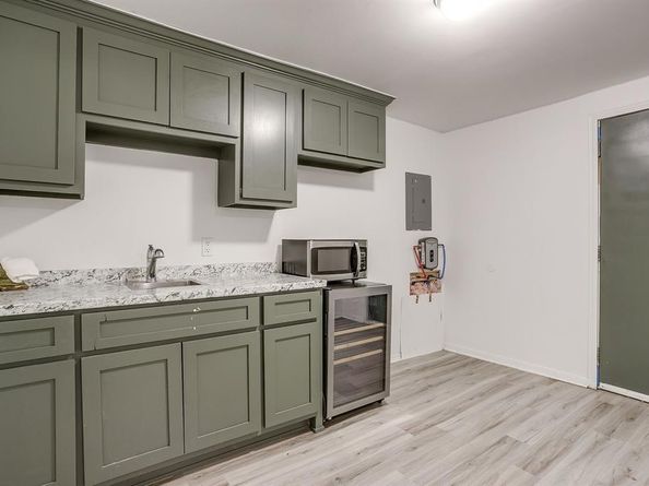 2725  Halbert Street , Fort Worth Texas 76112
