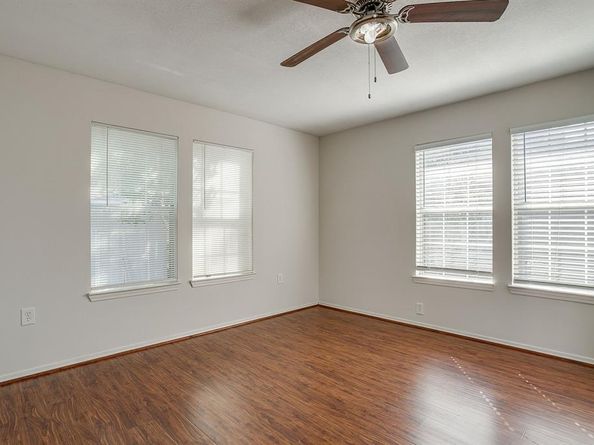 2725  Halbert Street , Fort Worth Texas 76112