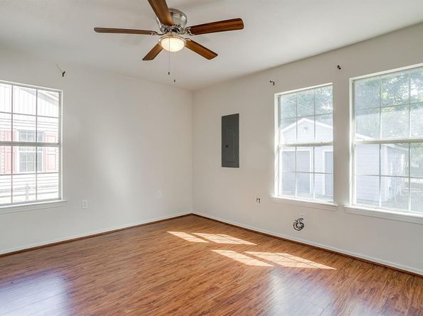 2725  Halbert Street , Fort Worth Texas 76112