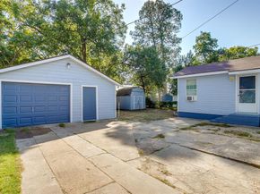 2725  Halbert Street , Fort Worth Texas 76112