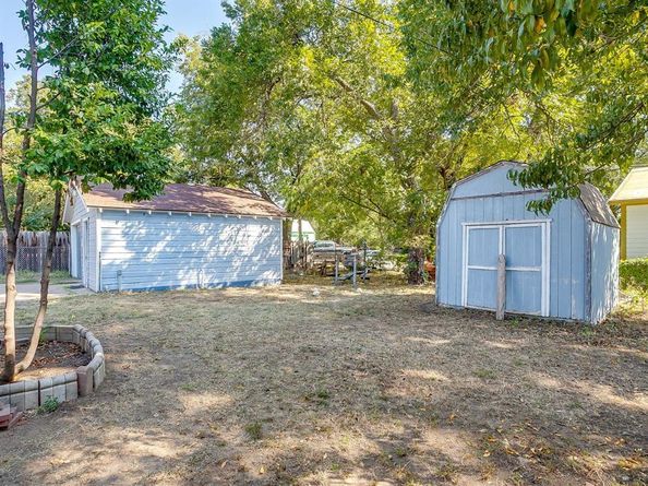 2725  Halbert Street , Fort Worth Texas 76112