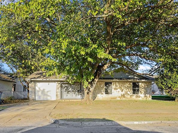 6454  Cinnamon Oaks Drive , Dallas Texas 75241