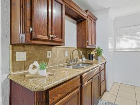 6454  Cinnamon Oaks Drive , Dallas Texas 75241