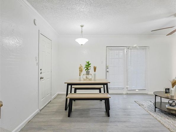 6454  Cinnamon Oaks Drive , Dallas Texas 75241