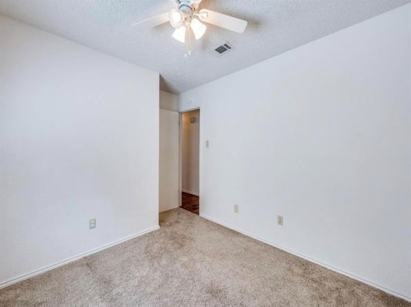 407 S Las Vegas Trail , White Settlement Texas 76108