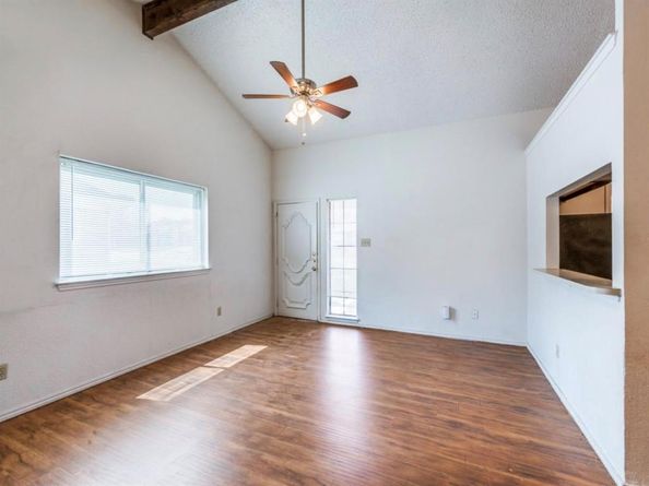 407 S Las Vegas Trail , White Settlement Texas 76108