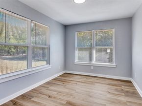 1423 E Davis Avenue , Fort Worth Texas 76104