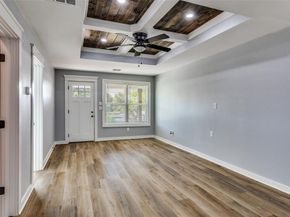 1423 E Davis Avenue , Fort Worth Texas 76104