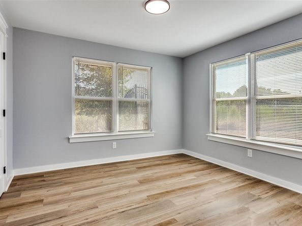 1423 E Davis Avenue , Fort Worth Texas 76104