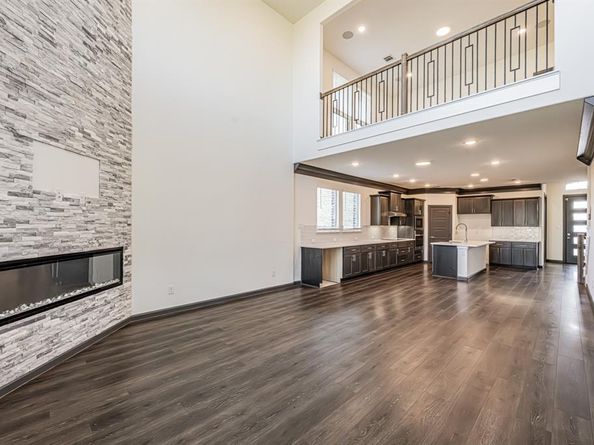 1100  Stallion Lane , Justin Texas 76247