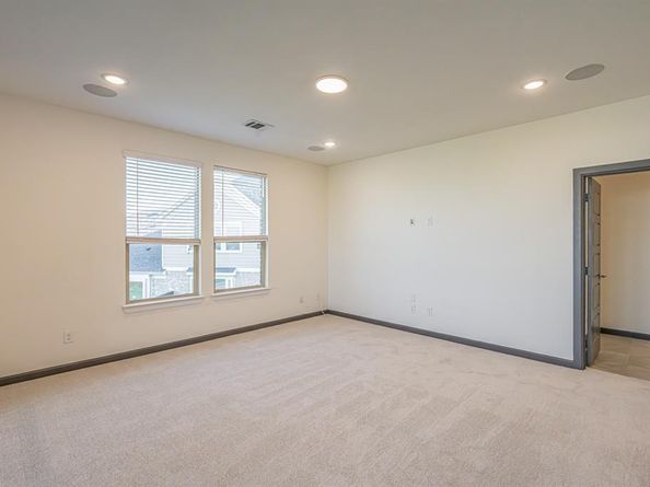 1100  Stallion Lane , Justin Texas 76247