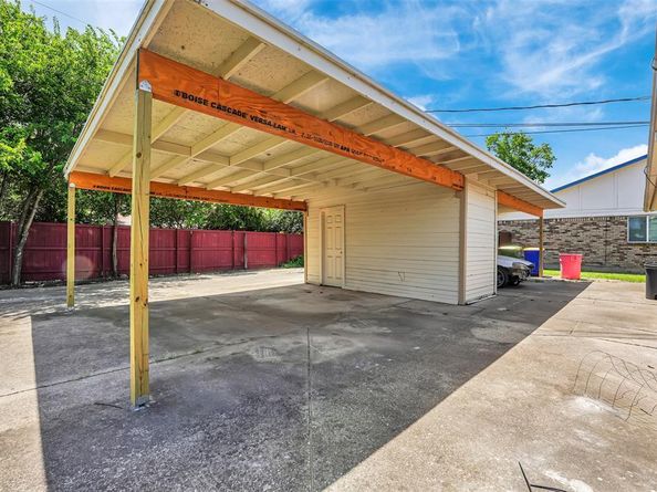 405 S Las Vegas Trail , White Settlement Texas 76108