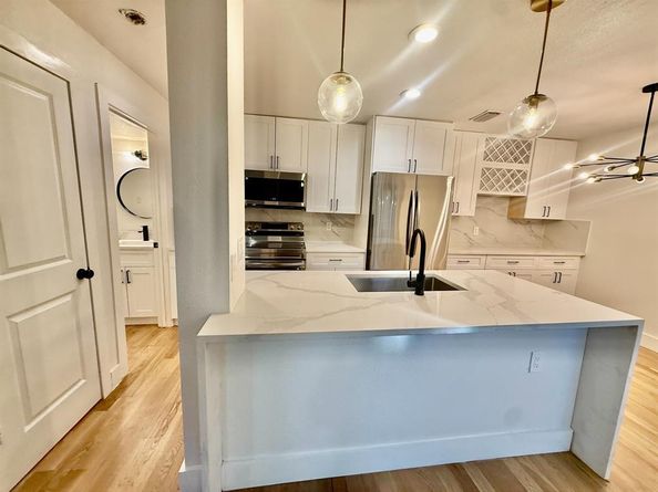 3929  Buena Vista Street  F, Dallas Texas 75204