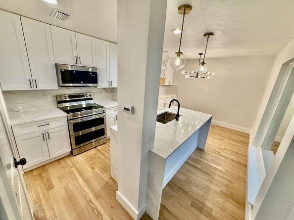 3929  Buena Vista Street  F, Dallas Texas 75204