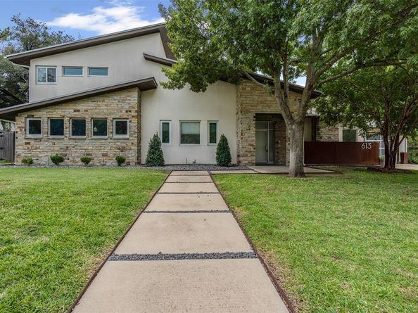 613 N Bailey Avenue , Fort Worth Texas 76107