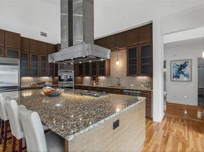 613 N Bailey Avenue , Fort Worth Texas 76107