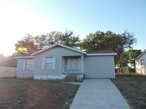 1513  Skyline Drive , River Oaks Texas 76114