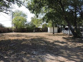 1513  Skyline Drive , River Oaks Texas 76114