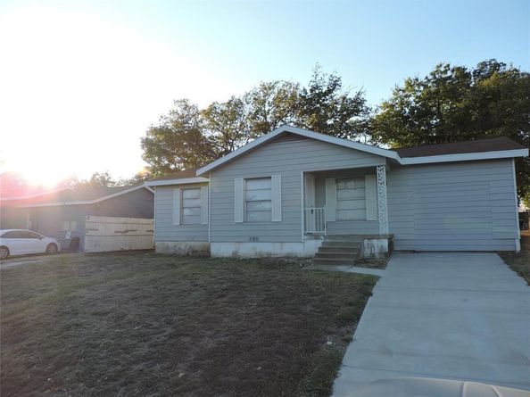 1513  Skyline Drive , River Oaks Texas 76114